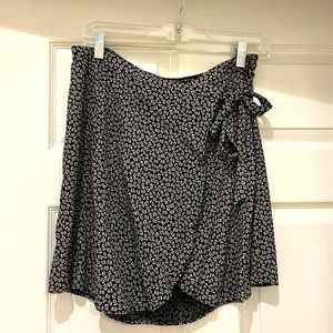Madewell floral thin wrap skirt size 2